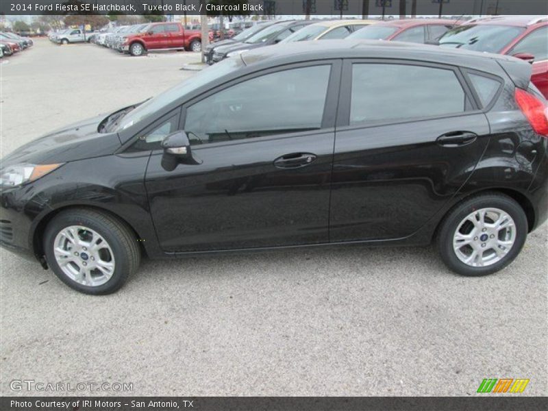 Tuxedo Black / Charcoal Black 2014 Ford Fiesta SE Hatchback