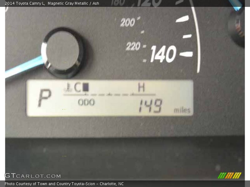 Magnetic Gray Metallic / Ash 2014 Toyota Camry L