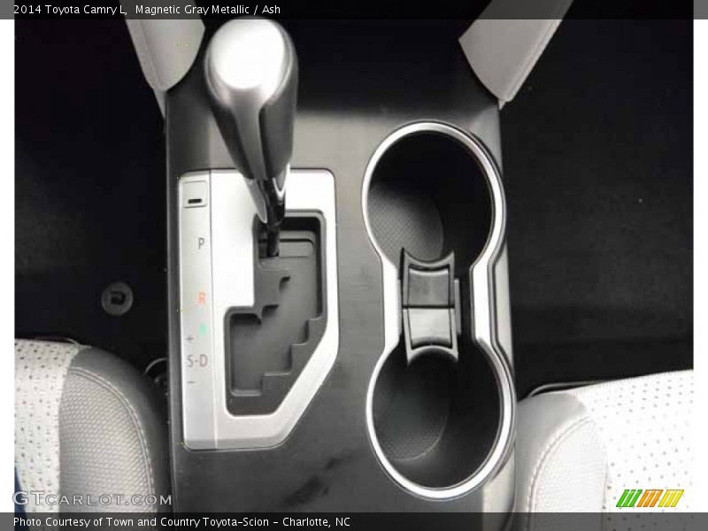 Magnetic Gray Metallic / Ash 2014 Toyota Camry L