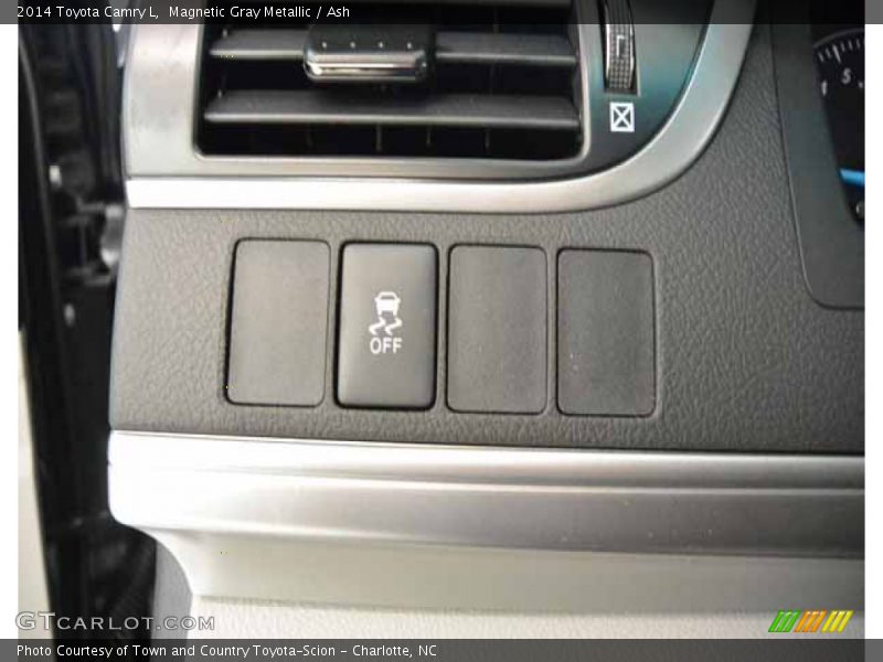 Magnetic Gray Metallic / Ash 2014 Toyota Camry L