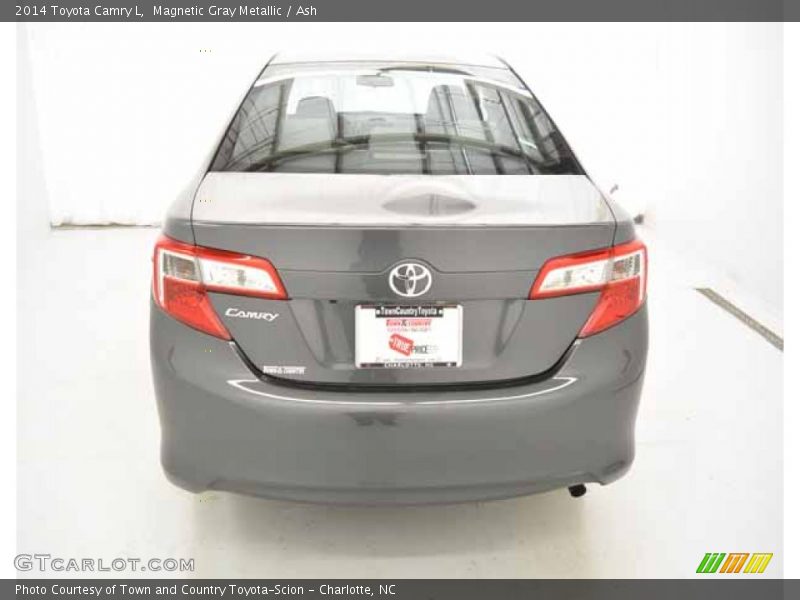 Magnetic Gray Metallic / Ash 2014 Toyota Camry L