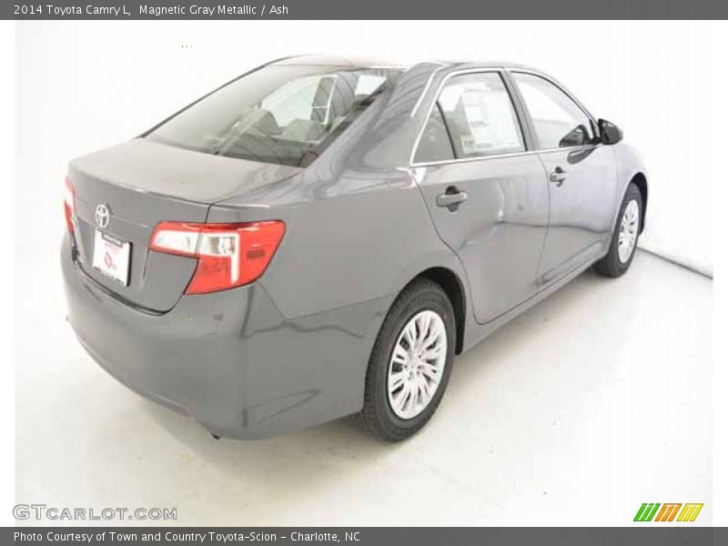 Magnetic Gray Metallic / Ash 2014 Toyota Camry L