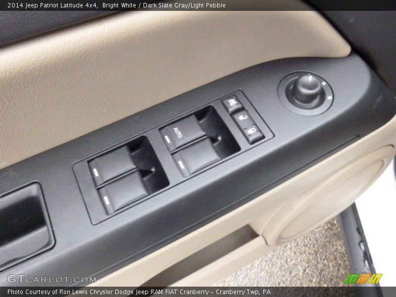 Bright White / Dark Slate Gray/Light Pebble 2014 Jeep Patriot Latitude 4x4