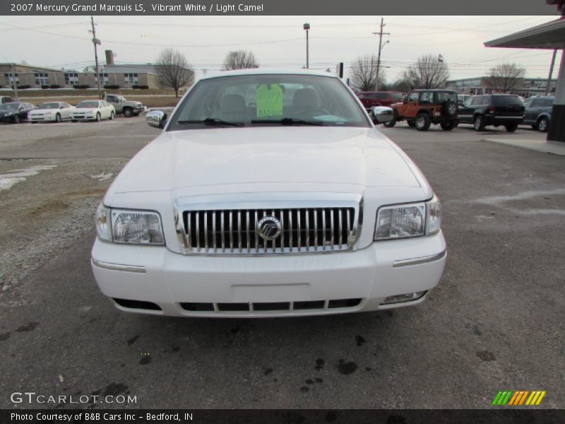 Vibrant White / Light Camel 2007 Mercury Grand Marquis LS