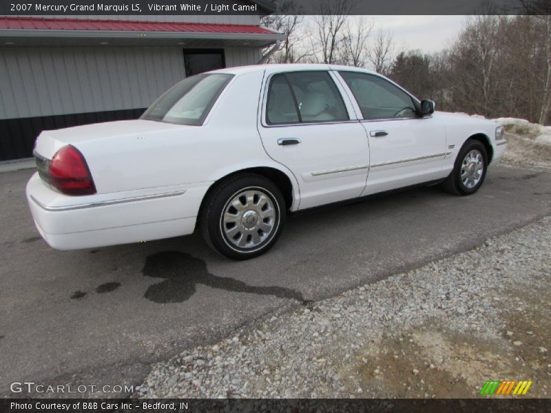 Vibrant White / Light Camel 2007 Mercury Grand Marquis LS