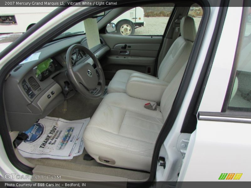 Vibrant White / Light Camel 2007 Mercury Grand Marquis LS