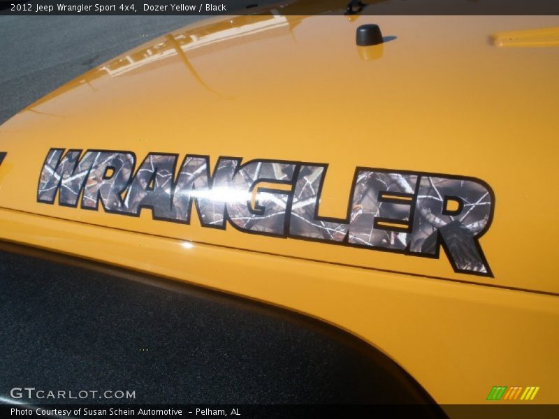 Dozer Yellow / Black 2012 Jeep Wrangler Sport 4x4