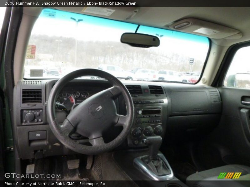 Shadow Green Metallic / Ebony Black/Shadow Green 2006 Hummer H3