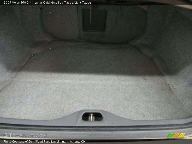 Lunar Gold Metallic / Taupe/Light Taupe 2005 Volvo S60 2.4