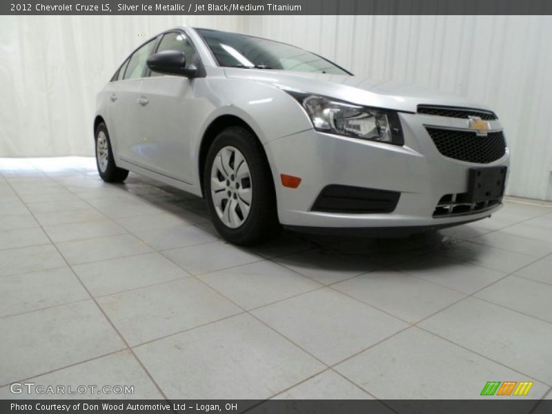 Silver Ice Metallic / Jet Black/Medium Titanium 2012 Chevrolet Cruze LS