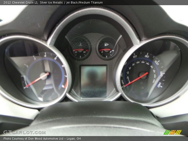 Silver Ice Metallic / Jet Black/Medium Titanium 2012 Chevrolet Cruze LS
