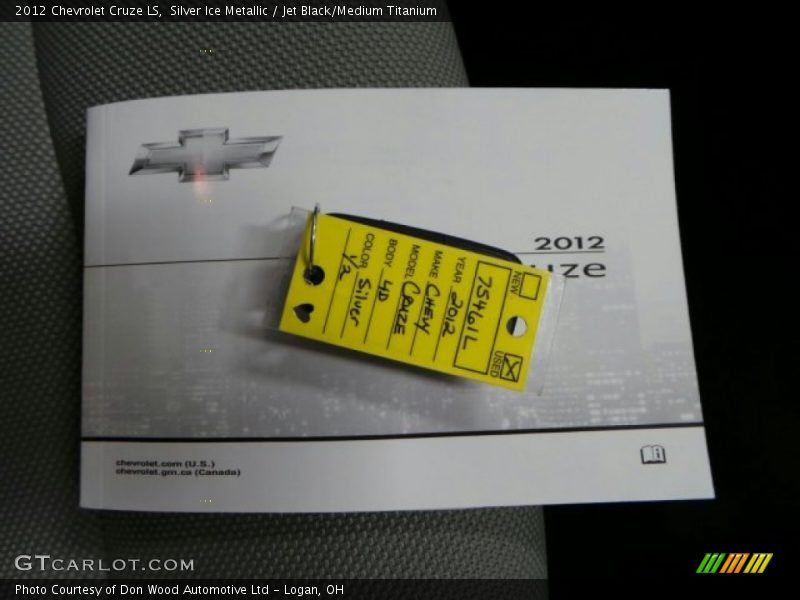 Silver Ice Metallic / Jet Black/Medium Titanium 2012 Chevrolet Cruze LS