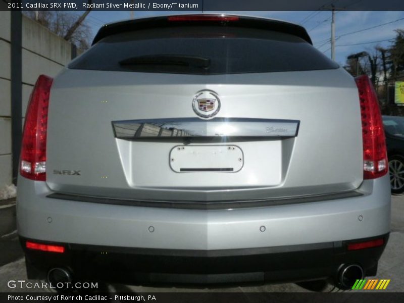 Radiant Silver Metallic / Ebony/Titanium 2011 Cadillac SRX FWD