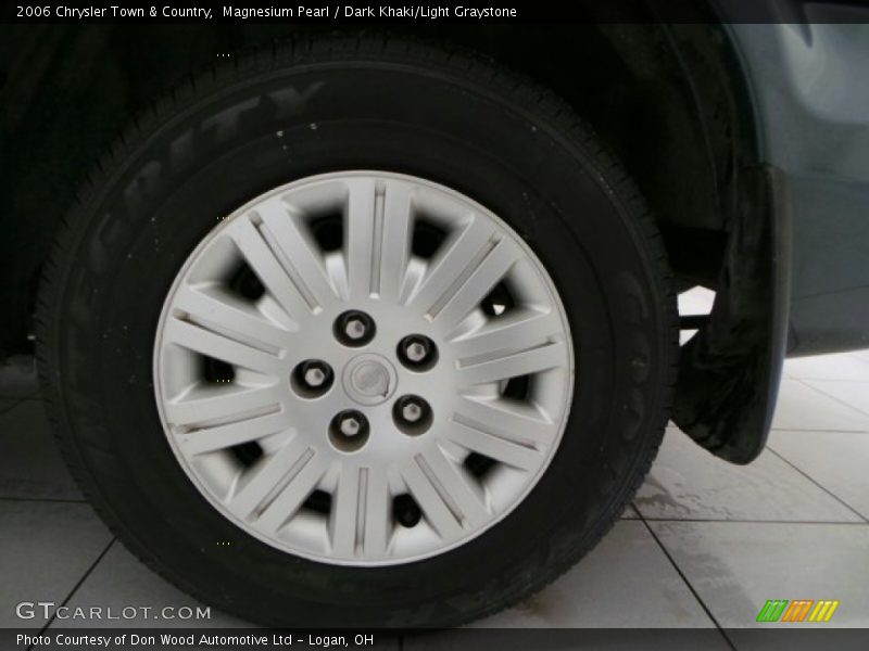 Magnesium Pearl / Dark Khaki/Light Graystone 2006 Chrysler Town & Country