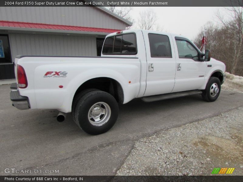 Oxford White / Medium Parchment 2004 Ford F350 Super Duty Lariat Crew Cab 4x4 Dually