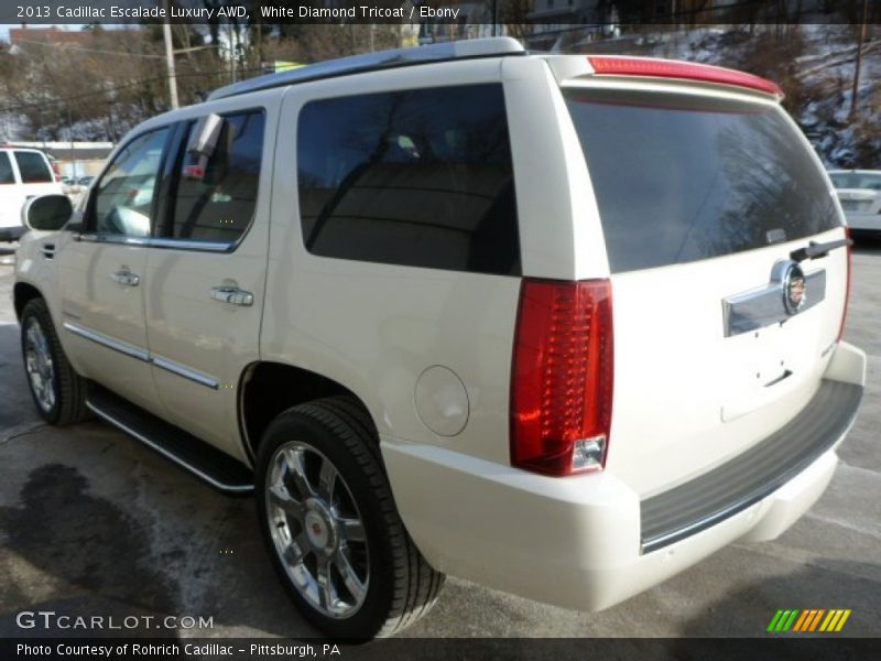 White Diamond Tricoat / Ebony 2013 Cadillac Escalade Luxury AWD