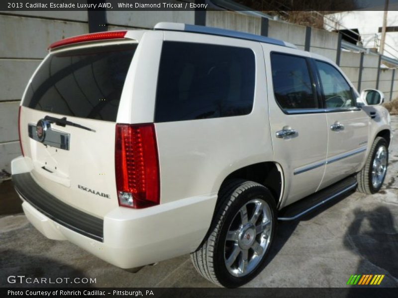 White Diamond Tricoat / Ebony 2013 Cadillac Escalade Luxury AWD