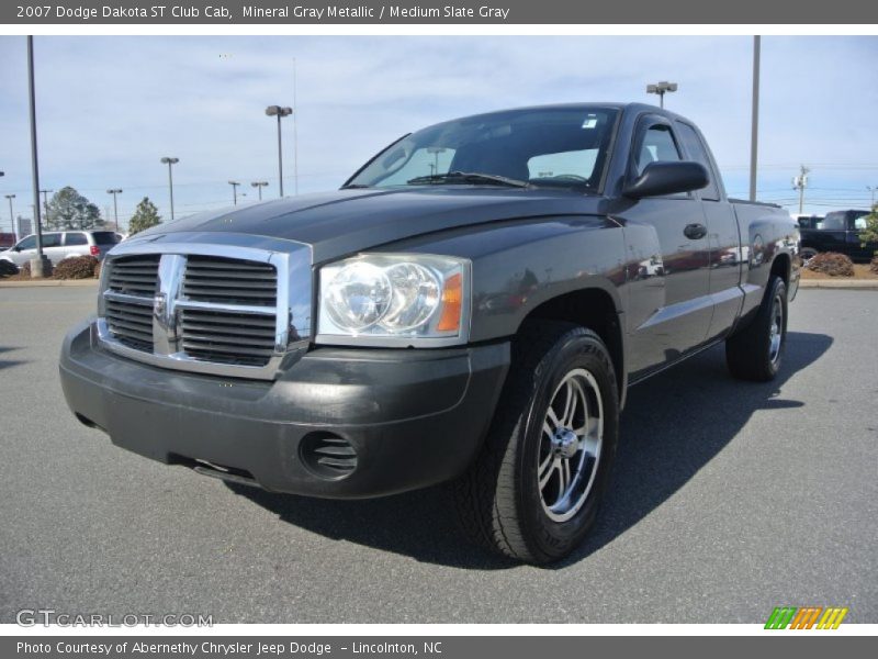 Mineral Gray Metallic / Medium Slate Gray 2007 Dodge Dakota ST Club Cab