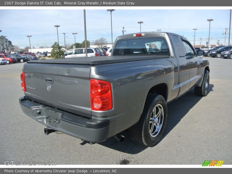 Mineral Gray Metallic / Medium Slate Gray 2007 Dodge Dakota ST Club Cab