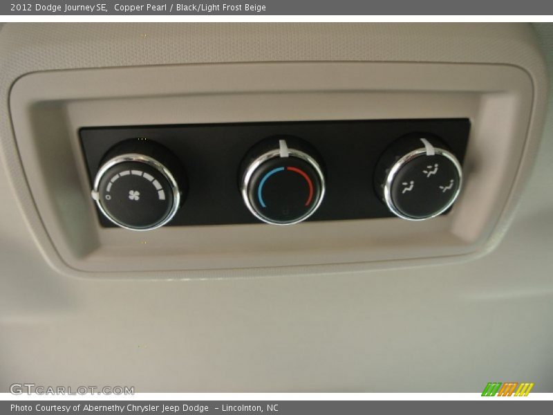 Copper Pearl / Black/Light Frost Beige 2012 Dodge Journey SE