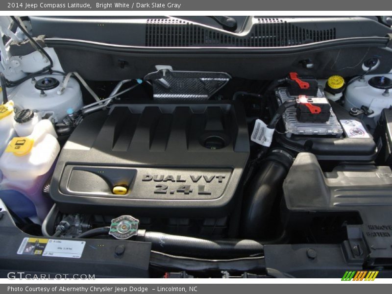 Bright White / Dark Slate Gray 2014 Jeep Compass Latitude