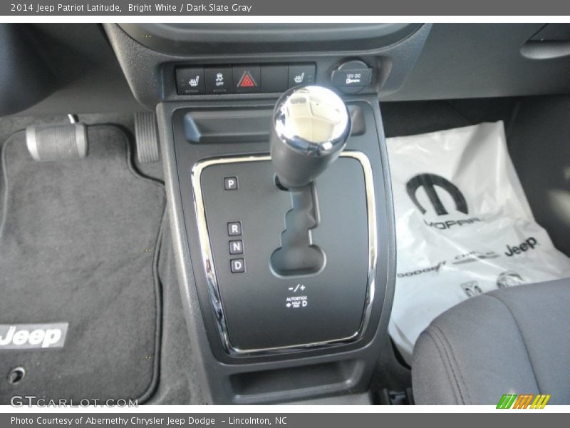 Bright White / Dark Slate Gray 2014 Jeep Patriot Latitude