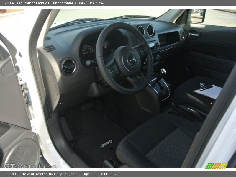 Bright White / Dark Slate Gray 2014 Jeep Patriot Latitude