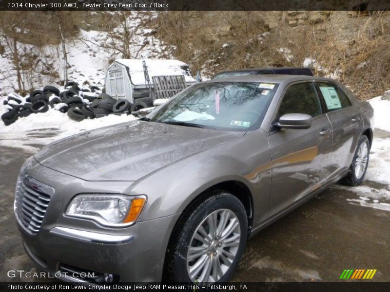 Front 3/4 View of 2014 300 AWD
