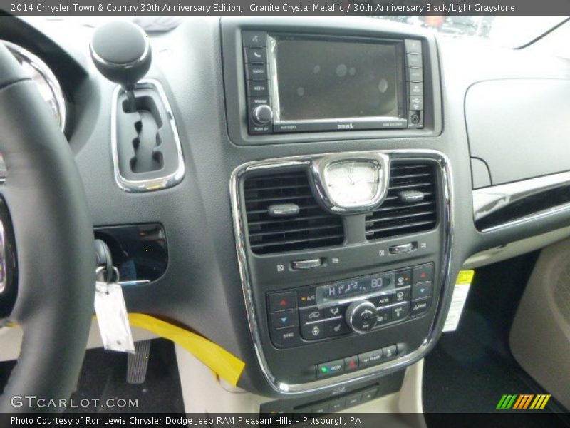 Granite Crystal Metallic / 30th Anniversary Black/Light Graystone 2014 Chrysler Town & Country 30th Anniversary Edition