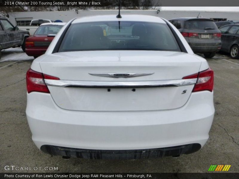 Bright White / Black 2014 Chrysler 200 Touring Sedan