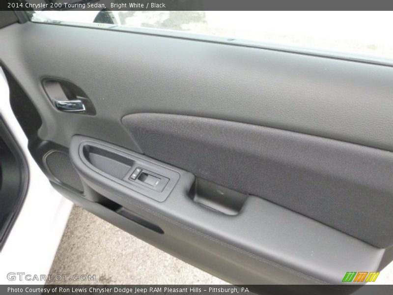 Bright White / Black 2014 Chrysler 200 Touring Sedan