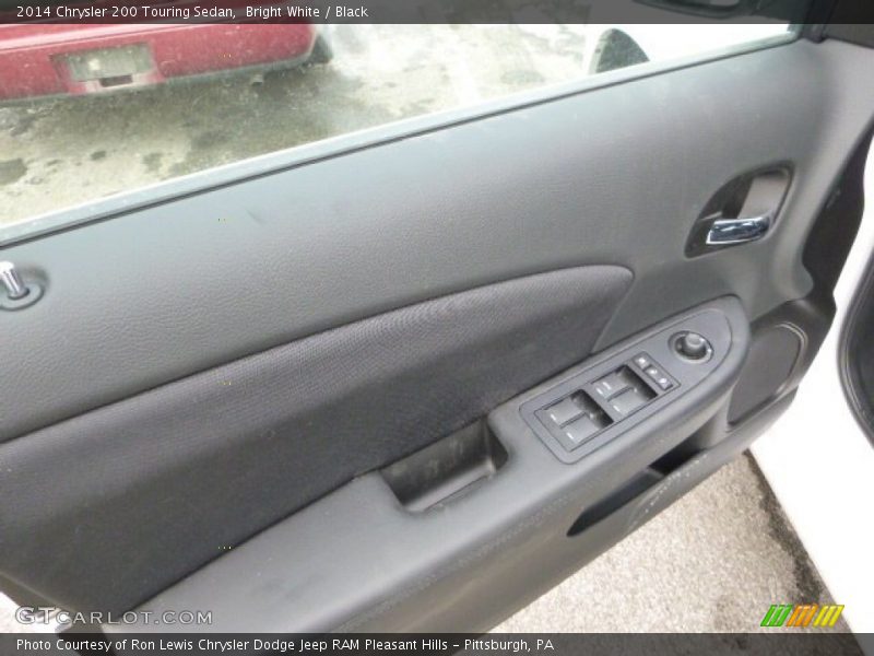 Bright White / Black 2014 Chrysler 200 Touring Sedan
