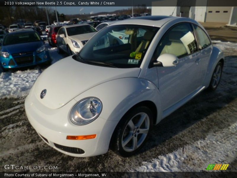 Candy White / Cream 2010 Volkswagen New Beetle 2.5 Coupe