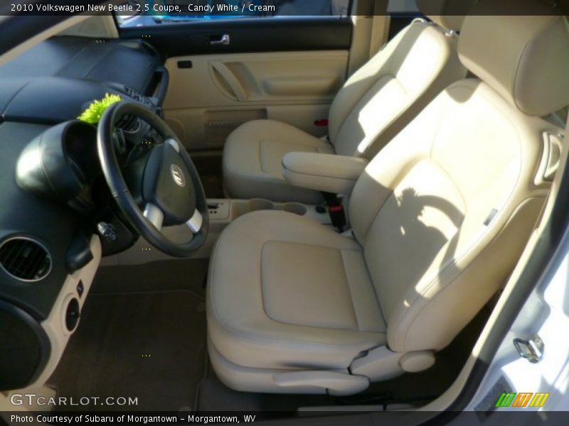 Candy White / Cream 2010 Volkswagen New Beetle 2.5 Coupe