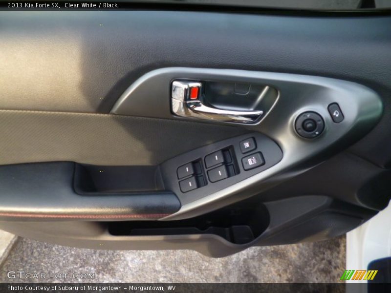 Clear White / Black 2013 Kia Forte SX