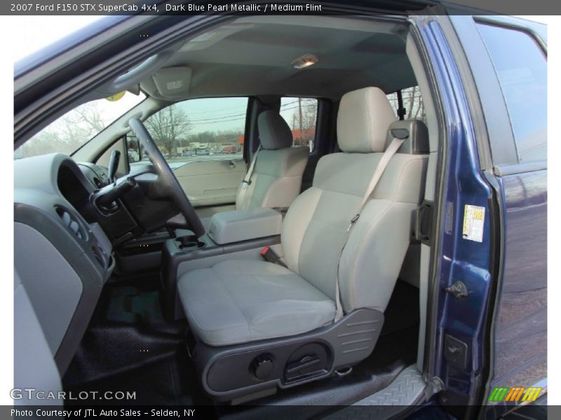 Front Seat of 2007 F150 STX SuperCab 4x4