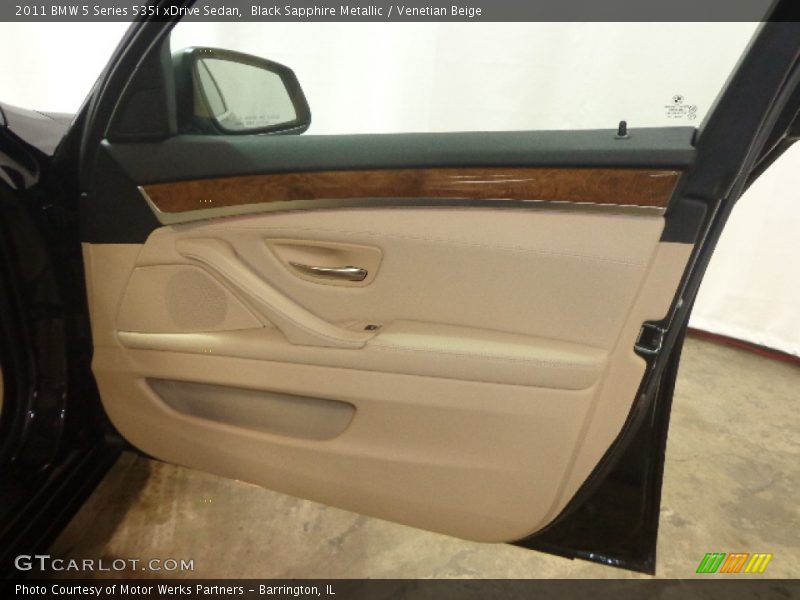 Black Sapphire Metallic / Venetian Beige 2011 BMW 5 Series 535i xDrive Sedan