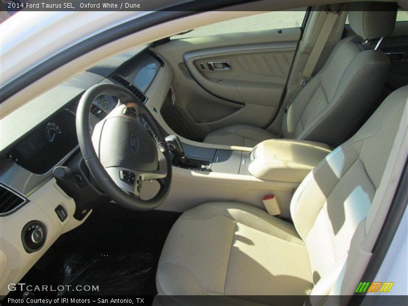 Oxford White / Dune 2014 Ford Taurus SEL