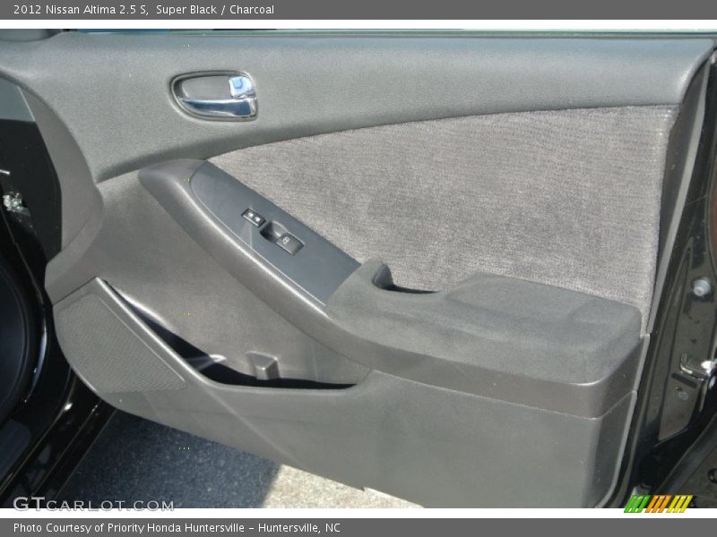 Super Black / Charcoal 2012 Nissan Altima 2.5 S