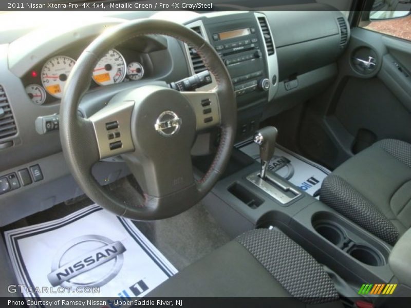 Metallic Green / Pro 4X Gray/Steel 2011 Nissan Xterra Pro-4X 4x4