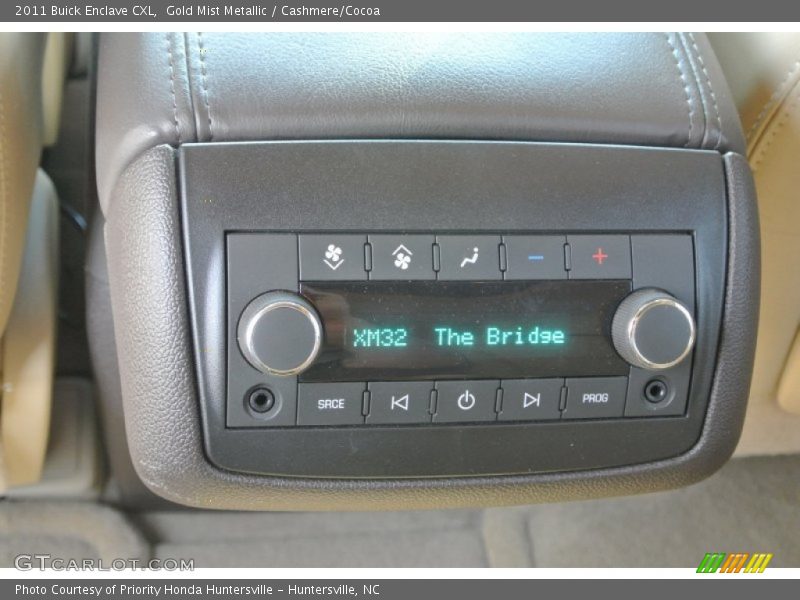 Gold Mist Metallic / Cashmere/Cocoa 2011 Buick Enclave CXL