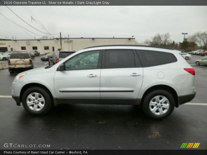 Silver Ice Metallic / Dark Gray/Light Gray 2010 Chevrolet Traverse LS