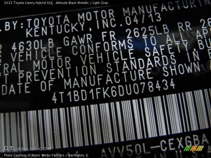 Attitude Black Metallic / Light Gray 2013 Toyota Camry Hybrid XLE