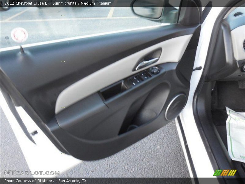Summit White / Medium Titanium 2012 Chevrolet Cruze LT