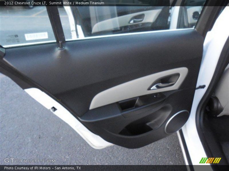 Summit White / Medium Titanium 2012 Chevrolet Cruze LT