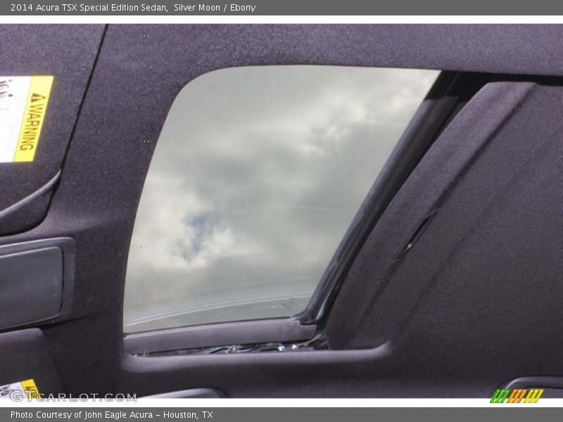 Sunroof of 2014 TSX Special Edition Sedan