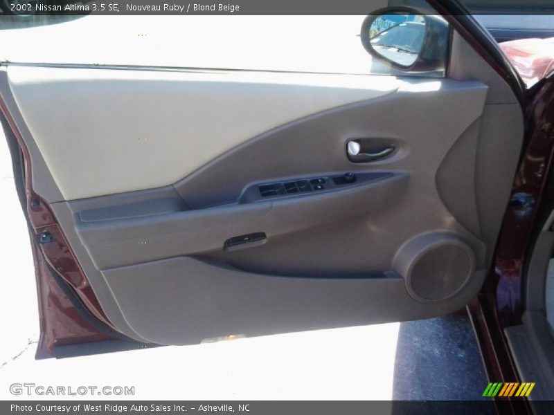 Nouveau Ruby / Blond Beige 2002 Nissan Altima 3.5 SE