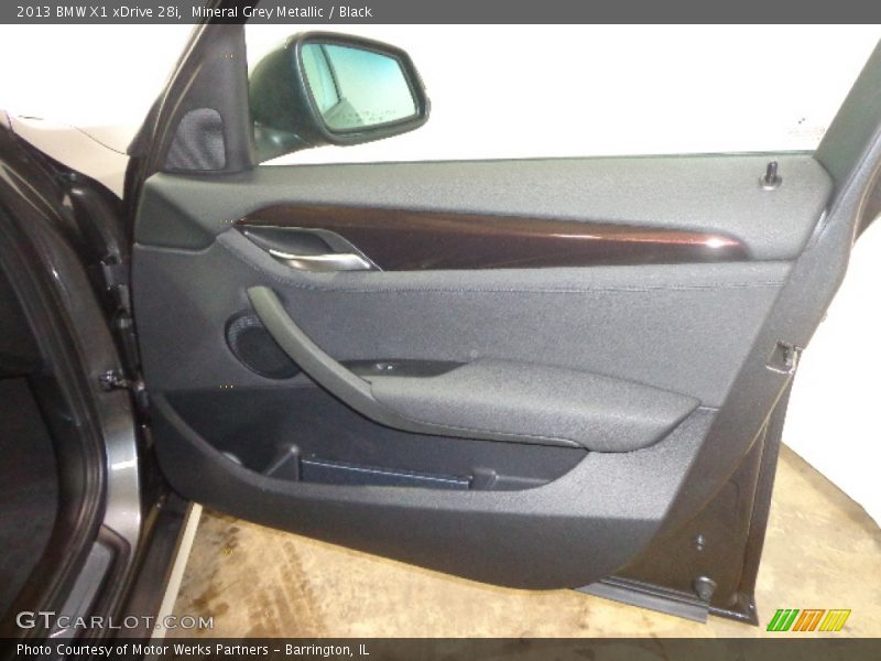 Mineral Grey Metallic / Black 2013 BMW X1 xDrive 28i
