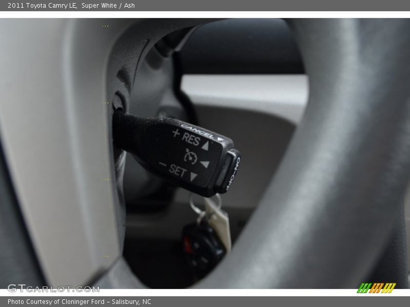 Super White / Ash 2011 Toyota Camry LE
