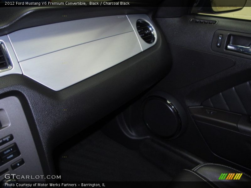 Black / Charcoal Black 2012 Ford Mustang V6 Premium Convertible